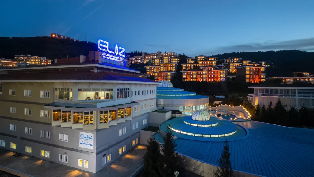 Choosing the Right Hotel for Business and Leisure Travel 2 slider Choosing the Right Hotel for Business and Leisure Travel